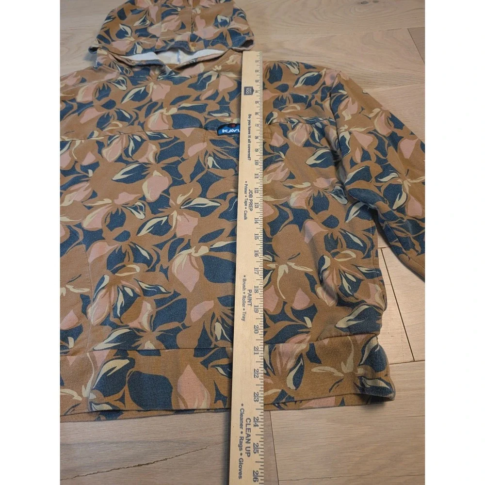 Kavu floral pullover